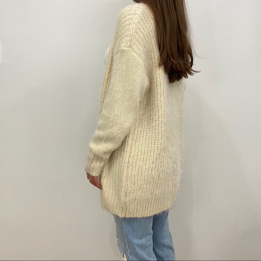 NWT Cream Knit Button Up Sweater Cardigan - Picture 4 of 5